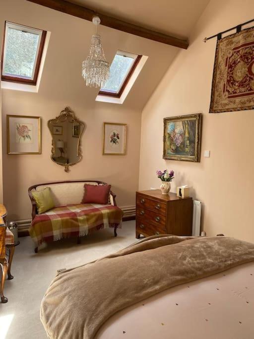 The Grooms Loft Self Contained Apartment Milton Abbas Exterior foto